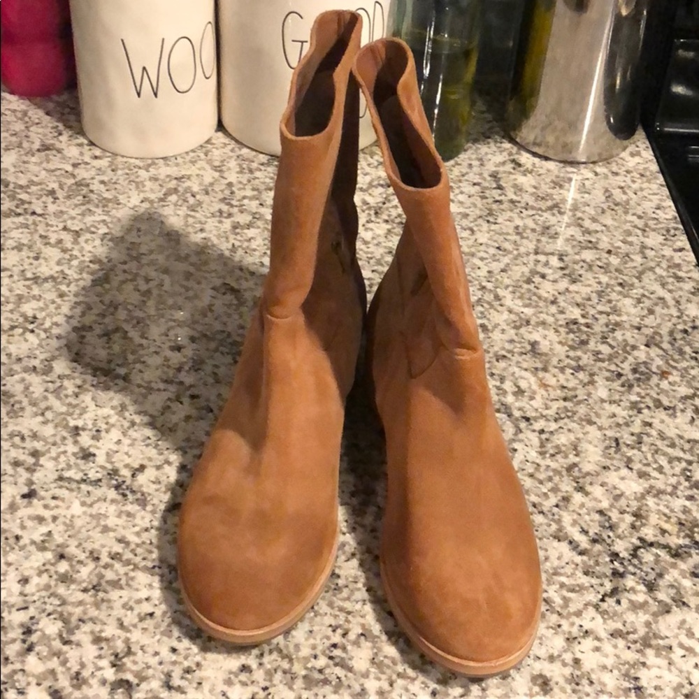 Tan Boots